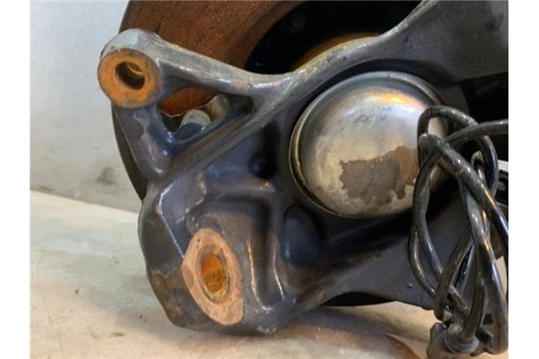 Recambio de mangueta delantero izquierda para iveco daily chasis 2.3 referencia OEM IAM 5802418095  