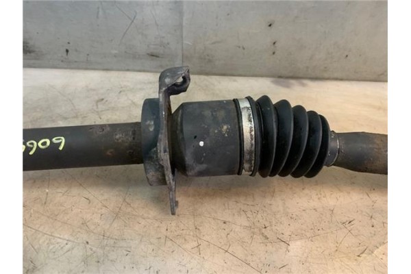 Recambio de palier delantero derecho para mercedes-benz clase b (bm 245) 1.7 170 (245.232) referencia OEM IAM A1693604072  