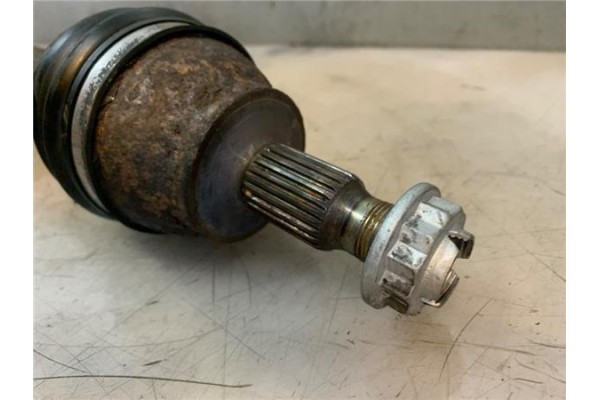 Recambio de palier delantero derecho para mercedes-benz clase b (bm 245) 1.7 170 (245.232) referencia OEM IAM A1693604072  