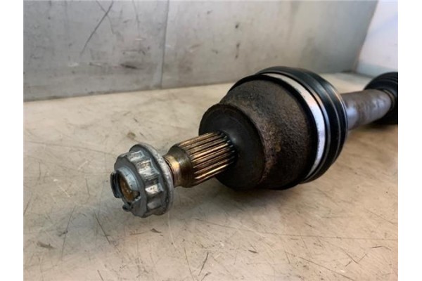 Recambio de palier delantero izquierdo para mercedes-benz clase b (bm 245) 1.7 170 (245.232) referencia OEM IAM A1693603972 A169