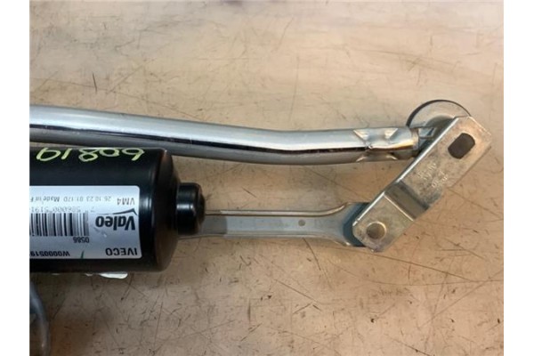 Recambio de motor limpiaparabrisas delantero para iveco daily chasis 2.3 referencia OEM IAM 5801463566  