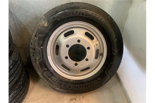 Recambio de juego llantas para iveco daily chasis 2.3 referencia OEM IAM 0S113 504003565 