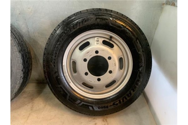 Recambio de juego llantas para iveco daily chasis 2.3 referencia OEM IAM 0S113 504003565 