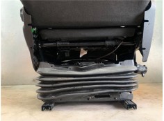 Recambio de asiento delantero izquierdo para iveco daily chasis 2.3 referencia OEM IAM 5802826074  