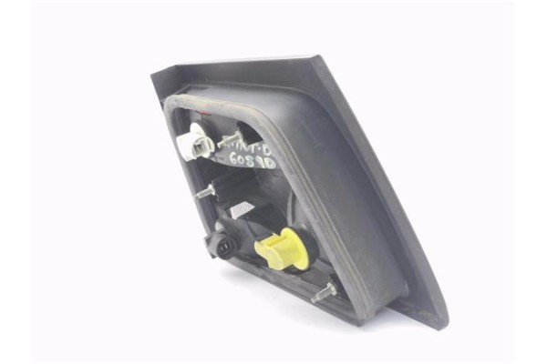 Recambio de piloto porton trasero derecho para peugeot 806 2.1 td 12v referencia OEM IAM 6351A6  