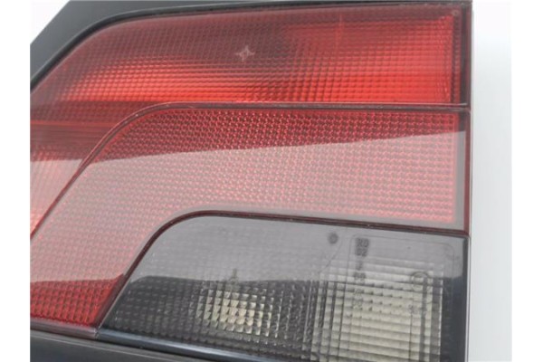 Recambio de piloto porton trasero derecho para peugeot 806 2.1 td 12v referencia OEM IAM 6351A6  