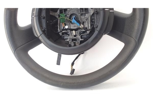 Recambio de volante para citroen c4 berlina 1.4 16v referencia OEM IAM 4109JC  