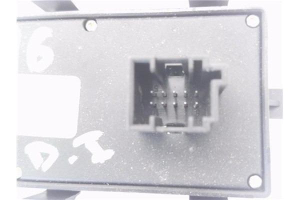 Recambio de mando elevalunas delantero izquierdo para mercedes-benz clase a (bm 168) 1.9 190 (168.032) referencia OEM IAM 168820