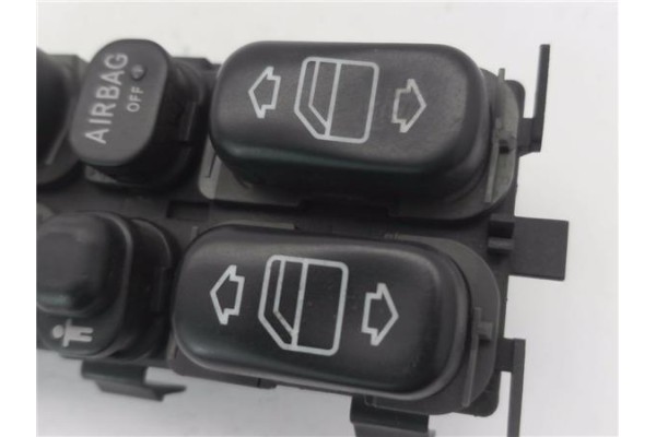 Recambio de mando elevalunas delantero izquierdo para mercedes-benz clase a (bm 168) 1.9 190 (168.032) referencia OEM IAM 168820