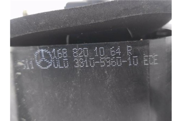 Recambio de piloto trasero derecho para mercedes-benz clase a (bm 168) 1.9 190 (168.032) referencia OEM IAM 1688201064R 33105960