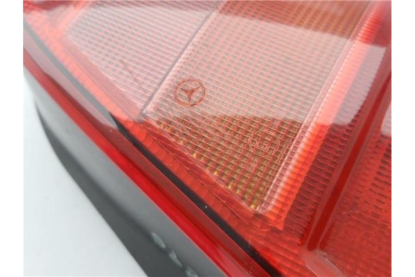 Recambio de piloto trasero derecho para mercedes-benz clase a (bm 168) 1.9 190 (168.032) referencia OEM IAM 1688201064R 33105960