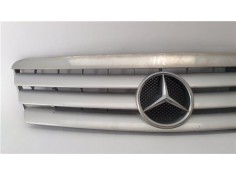 Recambio de rejilla capo para mercedes-benz clase a (bm 168) 1.9 190 (168.032) referencia OEM IAM 1688800083  