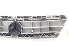 Recambio de rejilla capo para mercedes-benz clase a (bm 168) 1.9 190 (168.032) referencia OEM IAM 1688800083  