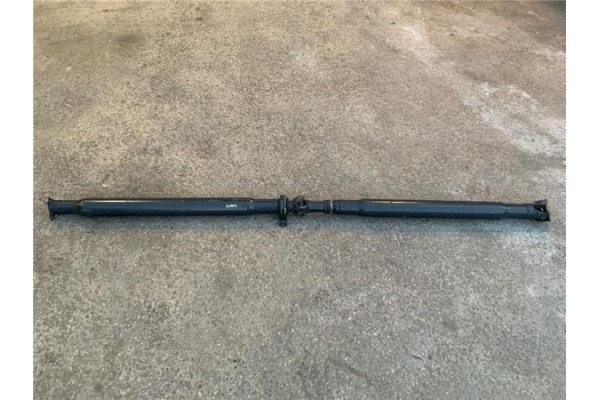 Recambio de cardan trasero para iveco daily chasis 2.3 referencia OEM IAM 5802350568  