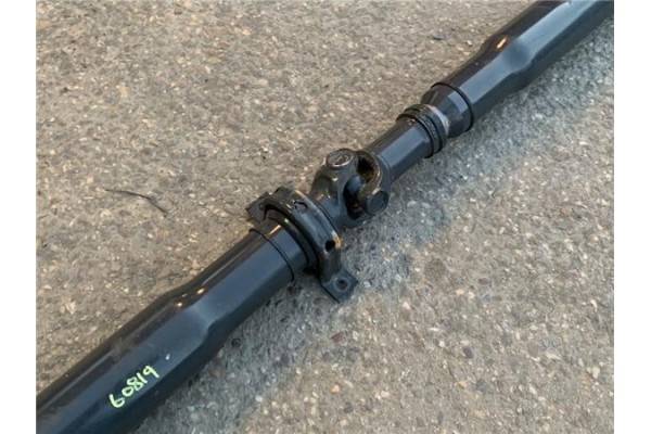 Recambio de cardan trasero para iveco daily chasis 2.3 referencia OEM IAM 5802350568  