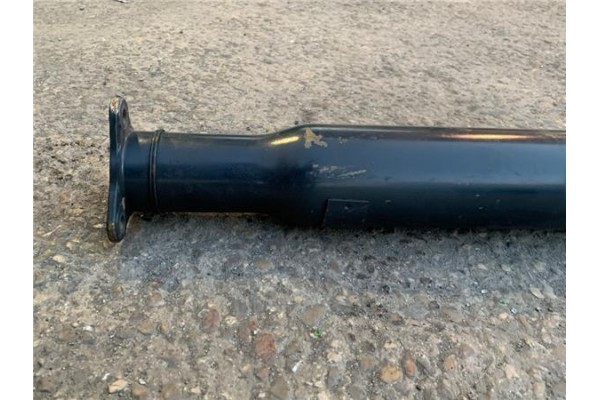 Recambio de cardan trasero para iveco daily chasis 2.3 referencia OEM IAM 5802350568  