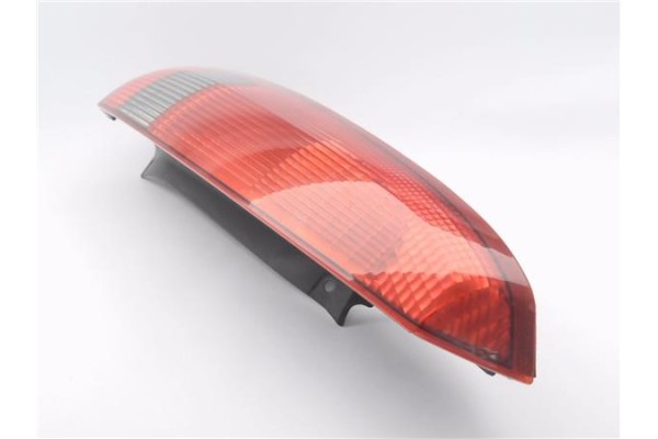 Recambio de piloto trasero izquierdo para ford fiesta v (jh_, jd_) 1.4 tdci referencia OEM IAM 2S6113N004AD  