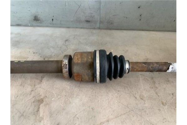 Recambio de palier delantero derecho para renault scenic iii (jz) 1.5 grand expression referencia OEM IAM 8200725502  