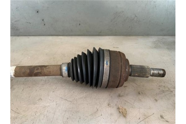 Recambio de palier delantero derecho para renault scenic iii (jz) 1.5 grand expression referencia OEM IAM 8200725502  