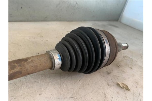 Recambio de palier delantero derecho para renault scenic iii (jz) 1.5 grand expression referencia OEM IAM 8200725502  