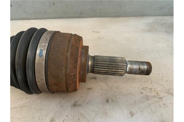 Recambio de palier delantero derecho para renault scenic iii (jz) 1.5 grand expression referencia OEM IAM 8200725502  