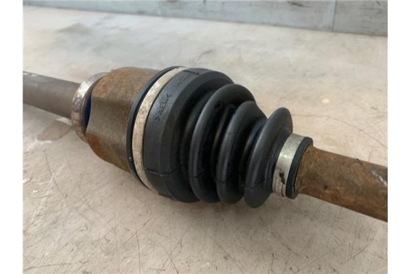 Recambio de palier delantero derecho para renault scenic iii (jz) 1.5 grand expression referencia OEM IAM 8200725502  