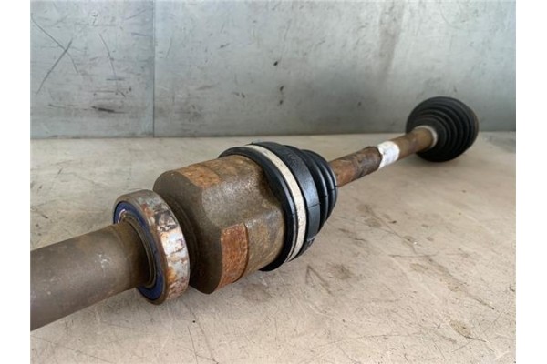 Recambio de palier delantero derecho para renault scenic iii (jz) 1.5 grand expression referencia OEM IAM 8200725502  