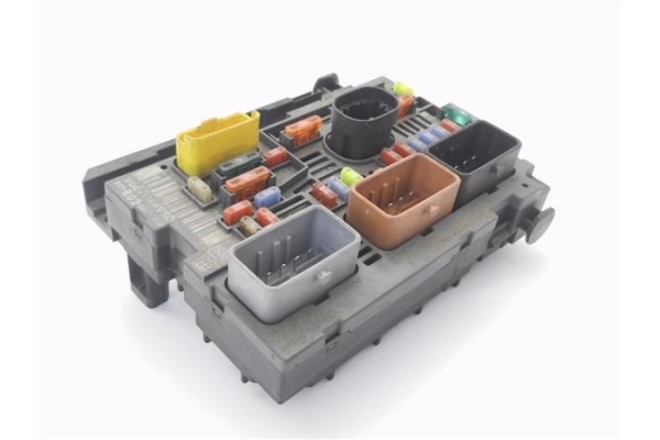 Recambio de bsm para peugeot 5008 1.6 premium referencia OEM IAM 9667044980  