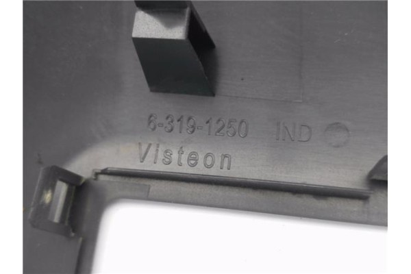 Recambio de embellecedor consola central para peugeot 5008 1.6 premium referencia OEM IAM 9685092177  