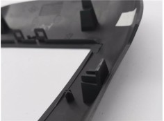 Recambio de embellecedor consola central para peugeot 5008 1.6 premium referencia OEM IAM 9685092177  