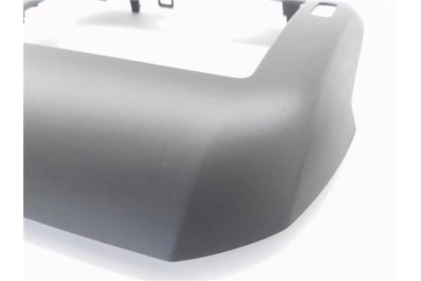 Recambio de embellecedor consola central para peugeot 5008 1.6 premium referencia OEM IAM 9685092177  