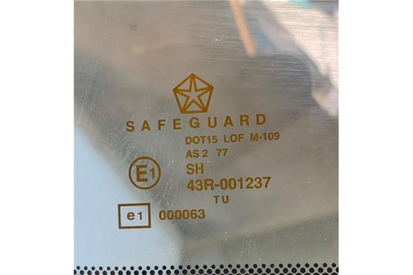 Recambio de luna trasero para jeep cherokee (kj) 2.8 crd extreme referencia OEM IAM 43R001237  