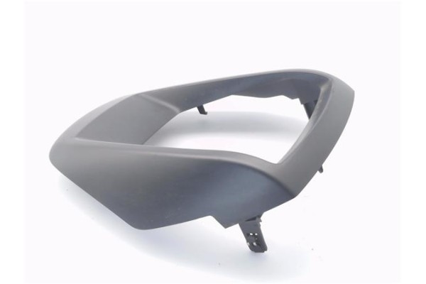 Recambio de embellecedor consola salpicadero para peugeot 5008 1.6 premium referencia OEM IAM 9685320377  