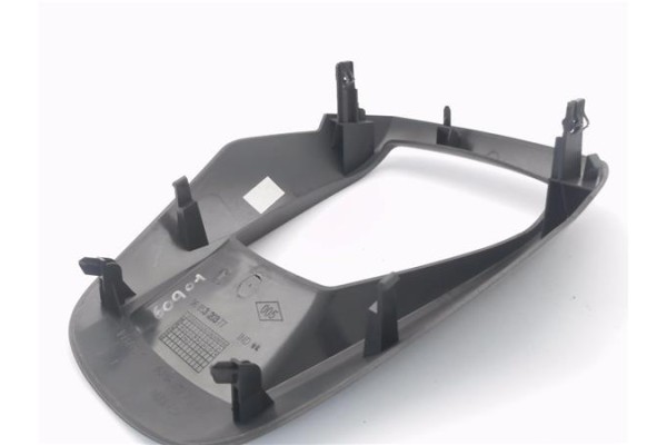 Recambio de embellecedor consola salpicadero para peugeot 5008 1.6 premium referencia OEM IAM 9685320377  