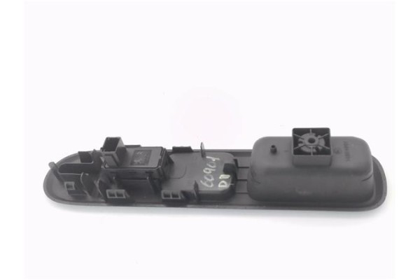 Recambio de mando elevalunas delantero derecho para peugeot 5008 1.6 premium referencia OEM IAM 96650618ZD  