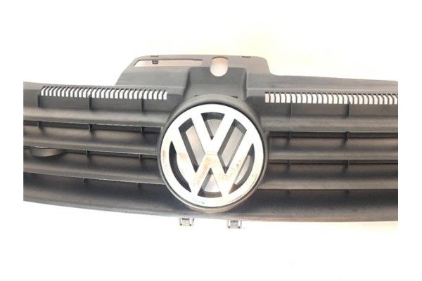 Recambio de rejilla capo para volkswagen polo iv (9n1) 1.9 sdi referencia OEM IAM 6Q853653C  