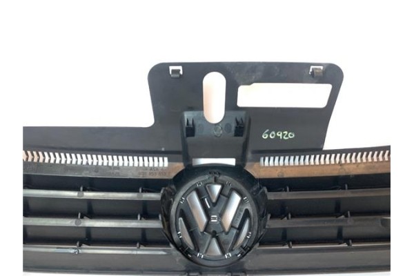 Recambio de rejilla capo para volkswagen polo iv (9n1) 1.9 sdi referencia OEM IAM 6Q853653C  