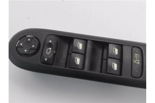 Recambio de mando elevalunas delantero izquierdo para peugeot 5008 1.6 premium referencia OEM IAM 96650621ZD 30170357R 