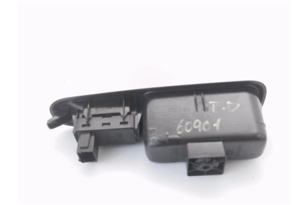 Recambio de mando elevalunas trasero derecho para peugeot 5008 1.6 premium referencia OEM IAM 96759764ZD  