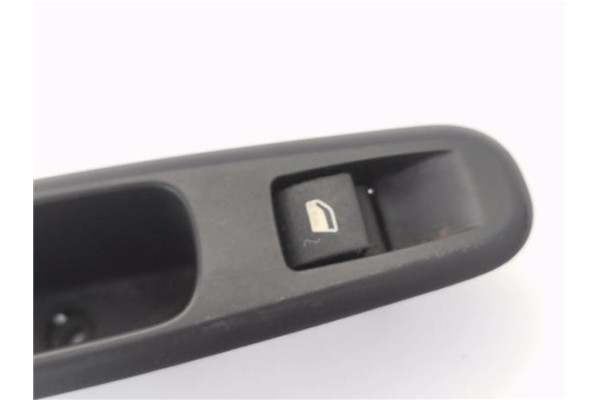 Recambio de mando elevalunas trasero derecho para peugeot 5008 1.6 premium referencia OEM IAM 96759764ZD  