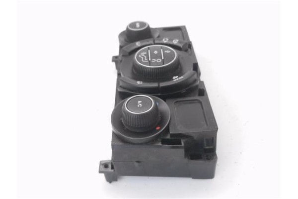 Recambio de mandos climatizador para peugeot 5008 1.6 premium referencia OEM IAM 96738323XT  