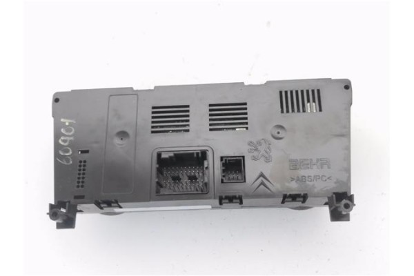Recambio de mandos climatizador para peugeot 5008 1.6 premium referencia OEM IAM 96738323XT  