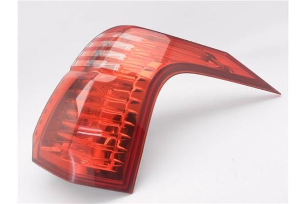 Recambio de piloto trasero derecho para peugeot 5008 1.6 premium referencia OEM IAM 9672666680  