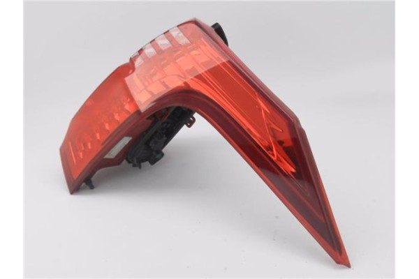 Recambio de piloto trasero derecho para peugeot 5008 1.6 premium referencia OEM IAM 9672666680  