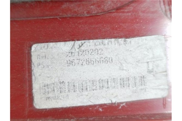 Recambio de piloto trasero derecho para peugeot 5008 1.6 premium referencia OEM IAM 9672666680  