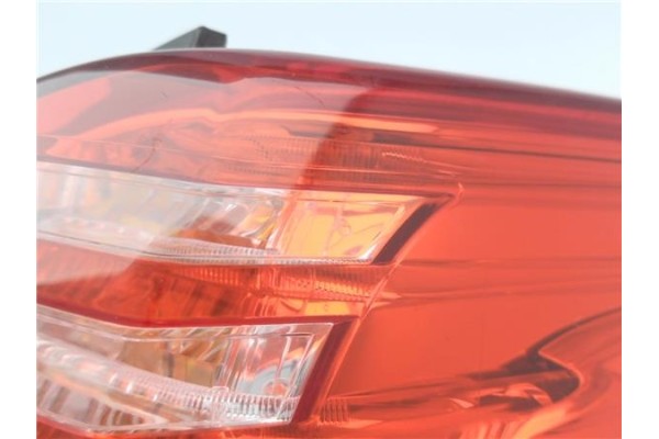 Recambio de piloto trasero derecho para peugeot 5008 1.6 premium referencia OEM IAM 9672666680  