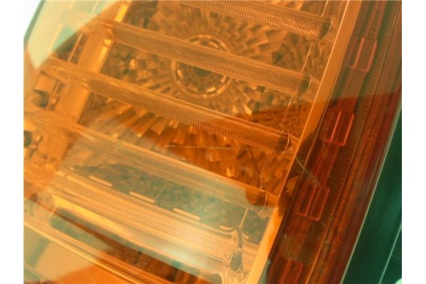 Recambio de piloto trasero izquierdo para peugeot 5008 1.6 premium referencia OEM IAM E208191  