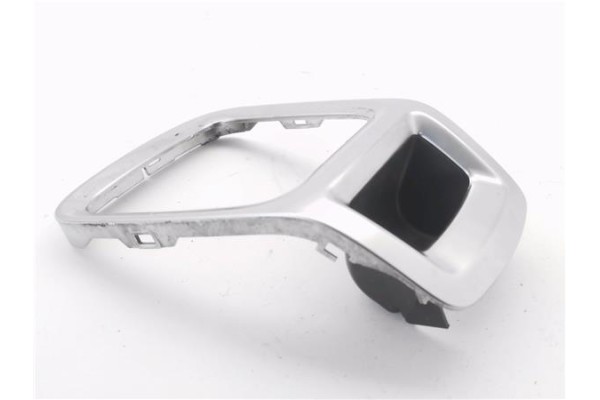 Recambio de embellecedor palanca cambio para peugeot 5008 1.6 premium referencia OEM IAM 9686375677 81300442 