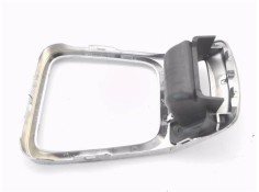 Recambio de embellecedor palanca cambio para peugeot 5008 1.6 premium referencia OEM IAM 9686375677 81300442 
