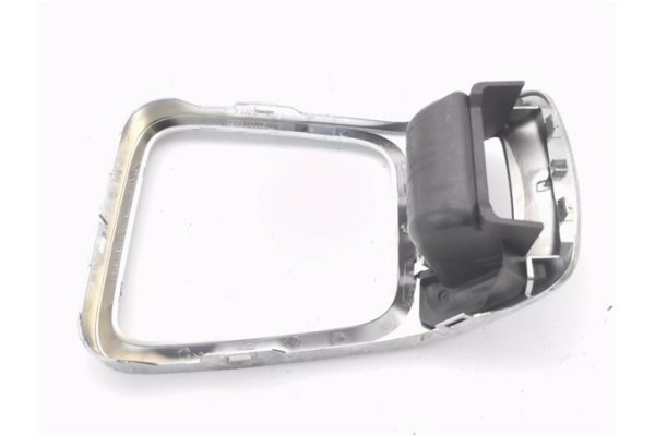 Recambio de embellecedor palanca cambio para peugeot 5008 1.6 premium referencia OEM IAM 9686375677 81300442 